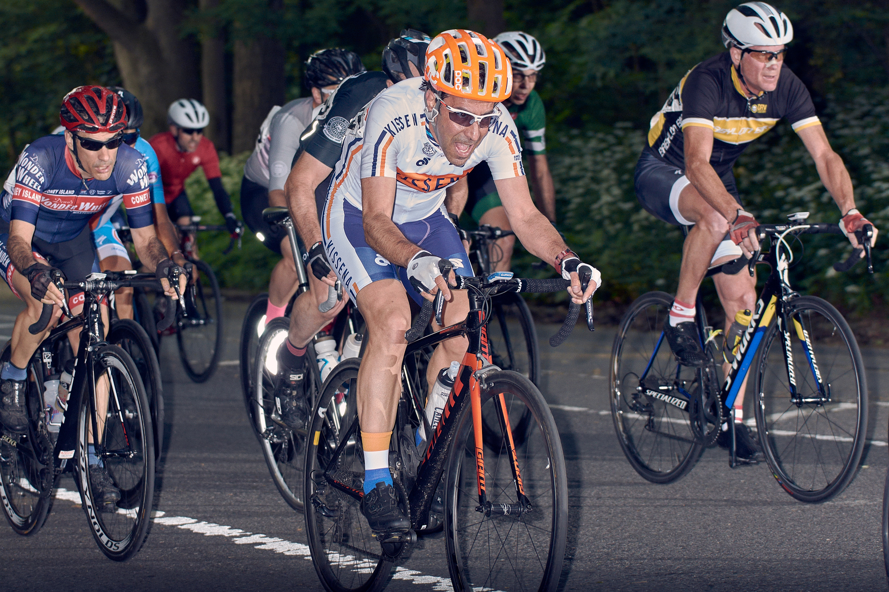 Image: https://photos.smugmug.com/Clients/Kissena-Race-Season-2018/Castelli-Race-Series-6918-1800/n-KbKGcX/i-wFmF34K/0/0dc897eb/O/i-wFmF34K.jpg