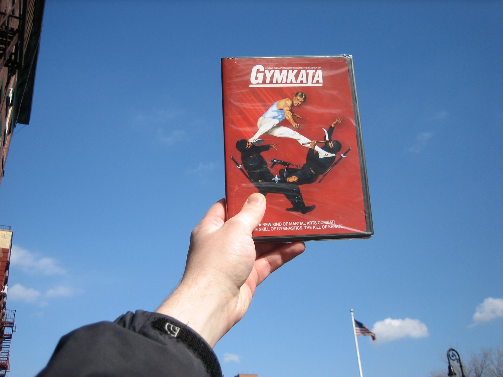 Image: http://4.bp.blogspot.com/_7dPK9ryQY_s/Rb-I9Vn5ACI/AAAAAAAAAAg/cVPXqMW8Vxc/s1600/gymkata1.jpg