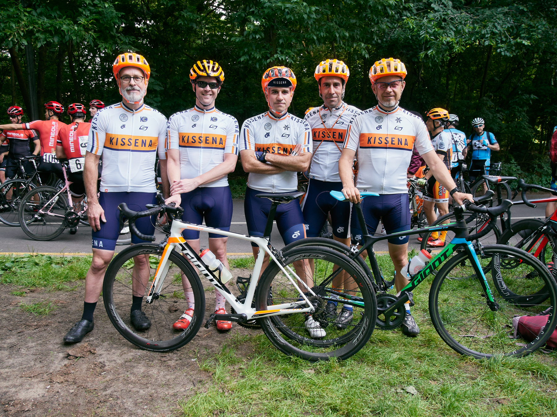 Image: https://photos.smugmug.com/Clients/Kissena-Race-Season-2018/Castelli-Race-Series-6918-1800/n-KbKGcX/i-B5hZhS6/0/4a00e689/O/i-B5hZhS6.jpg