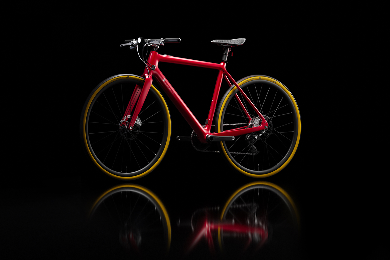 Image: https://design-milk.com/images/2025/03/Eidolon-Bike-Ponomarets-7.jpg Ponomarets Launches EIDOLON Worlds Lightest Bespoke eBike