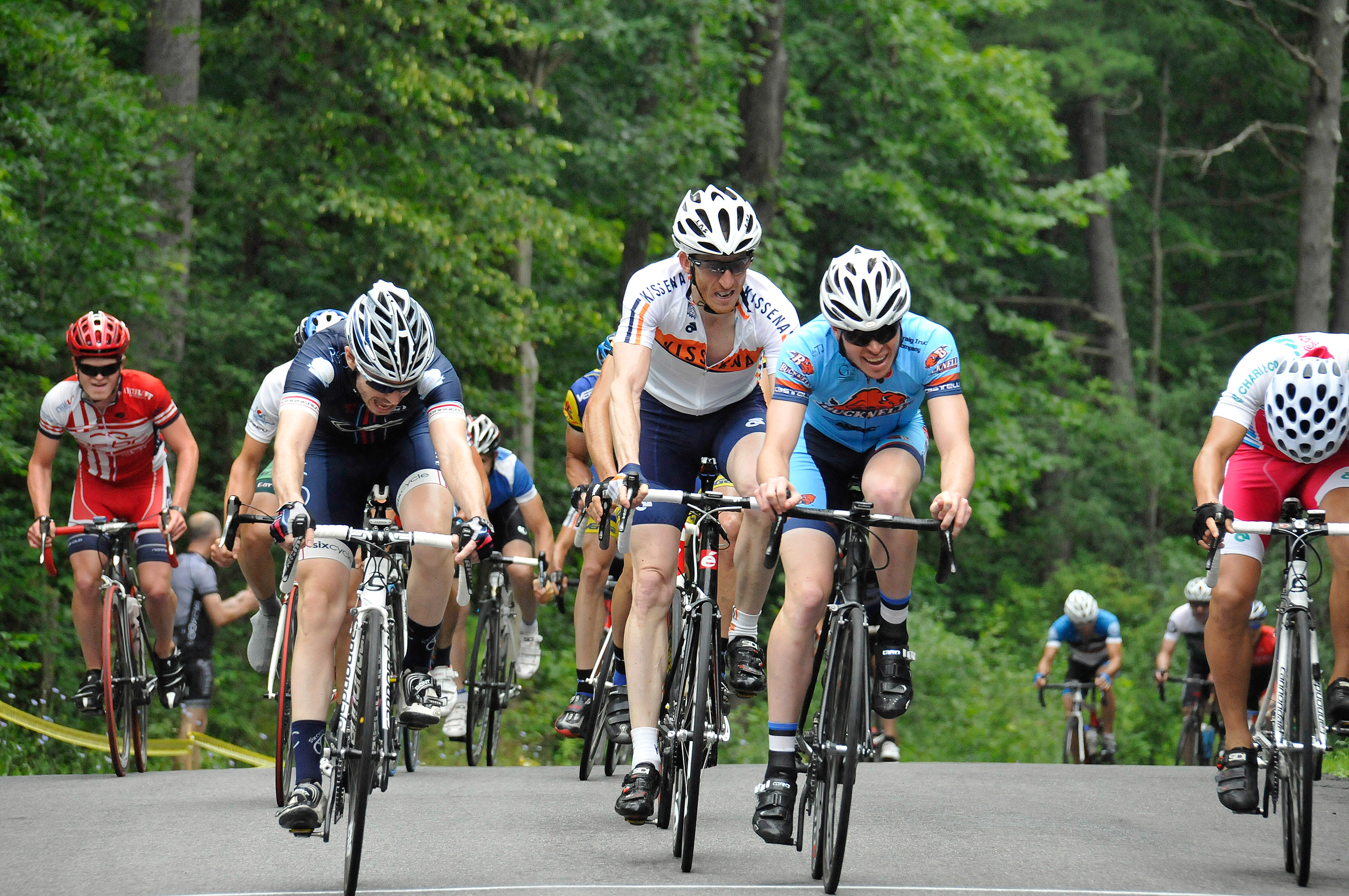 Image: https://roazen.smugmug.com/Sports/Capital-Region-Road-Race-2013/i-hk8q343/0/2560x1700/capital_region_roadrace_2013-394-%28ZF-8609-06598-1-001%29-2560x1700.jpg