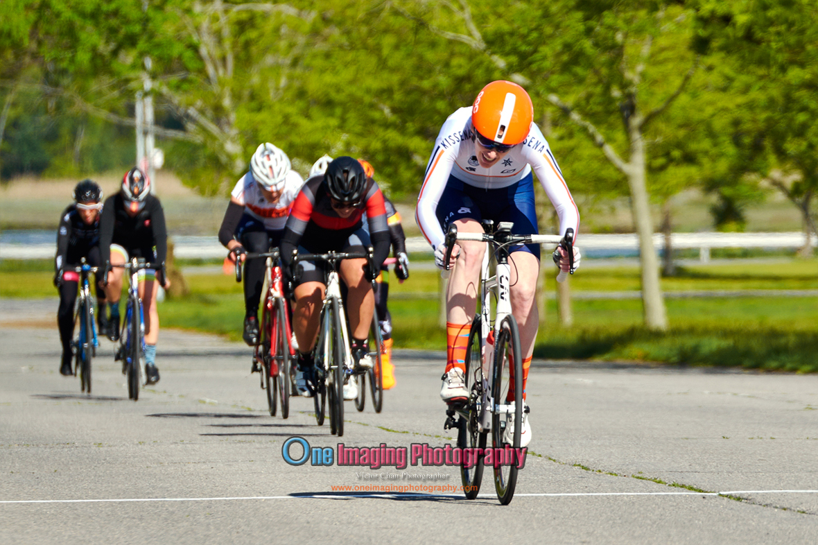 Image: http://www.oneimagingphotography.com/Cycling-Races/2016-Race-Season/Orchard-Beach-Crit-51516/i-kHgvbj5/0/O/orchardbeachcrit515_0363.jpg