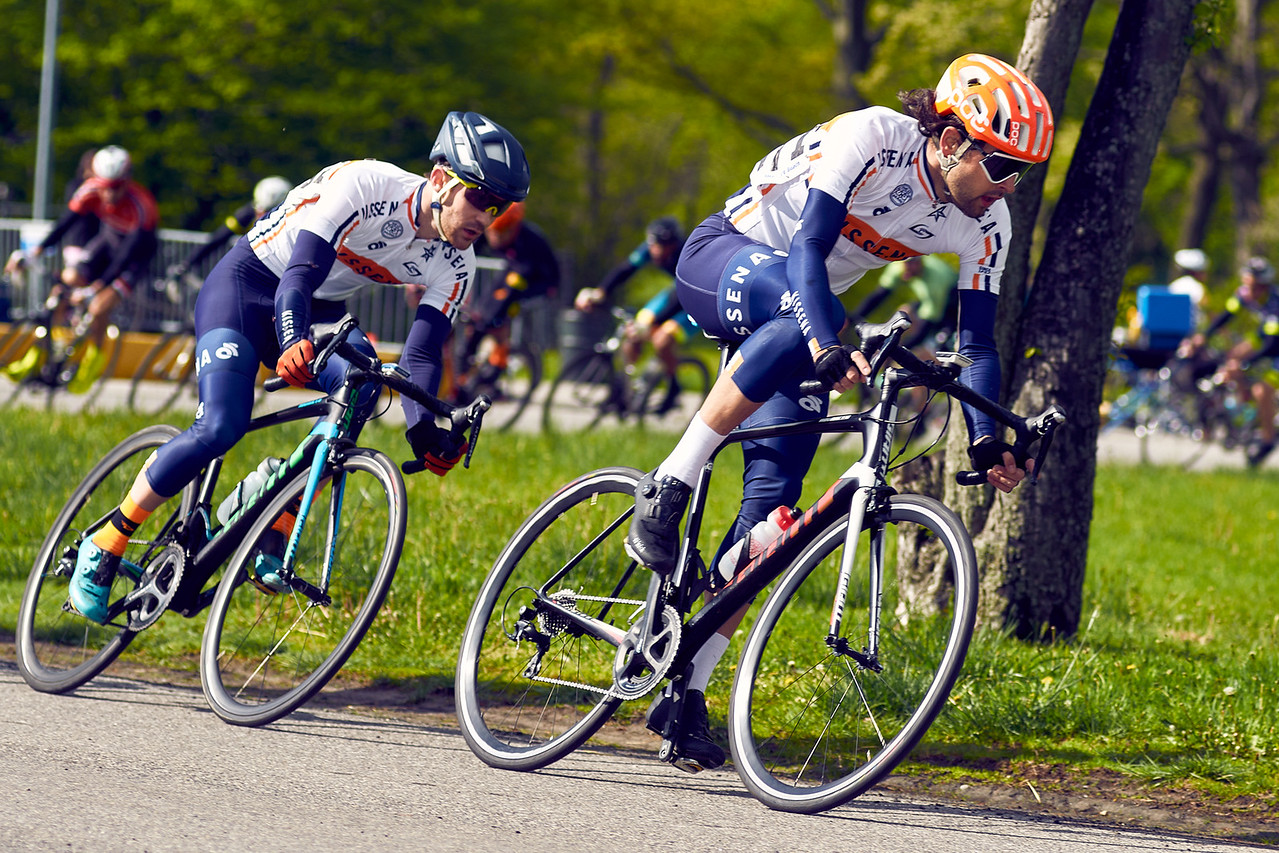 Image: https://photos.smugmug.com/Clients/Kissena-Race-Season-2017/Orchard-Beach-Crit-5717-1800/n-cL5PTh/i-D82pSmw/0/c53d32fc/X2/i-D82pSmw-X2.jpg